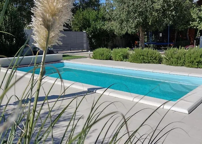 Hh Antona With Private Pool